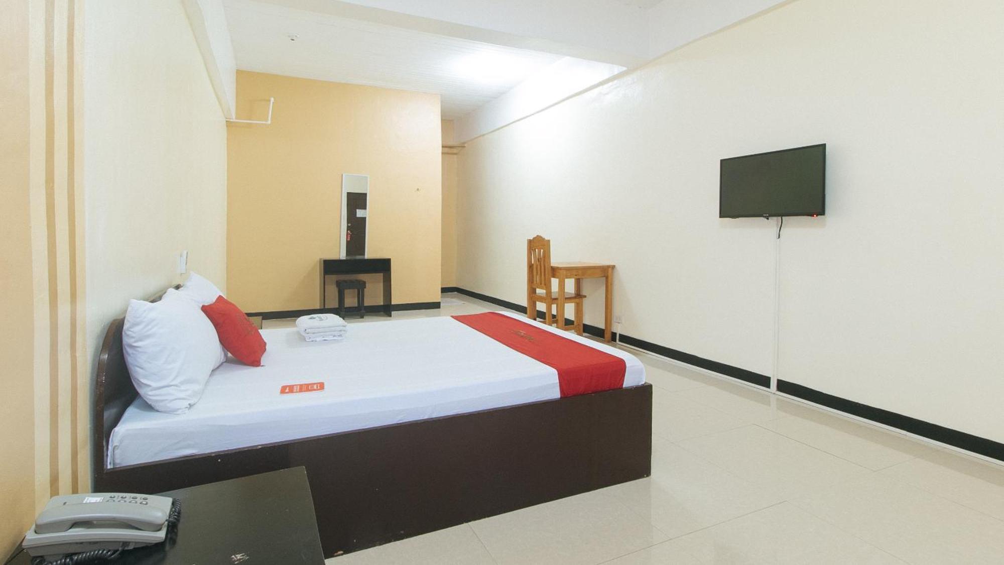 Reddoorz Near Sm City Muntinlupa San Pedro  Экстерьер фото
